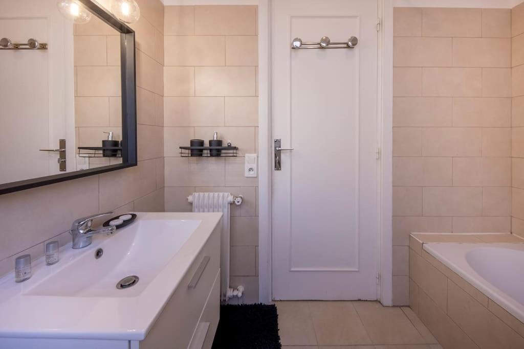 06B - Beautiful 2 Rooms With Terrace Sea View Roquebrune-Cap-Martin Eksteriør bilde